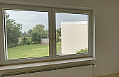 Wohnzimmer (Blick zum Garten)